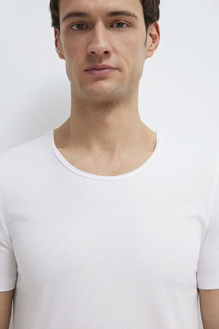 Erkek Basic Tshırt 064019-620 Beyaz (1)