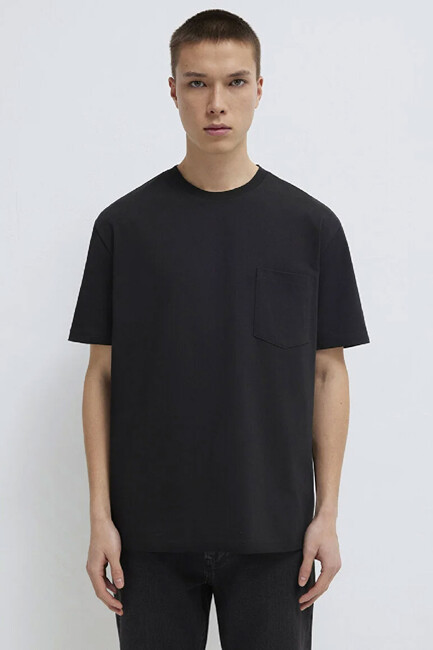 Erkek Cepli Basic Tshırt 066248-900 Siyah - Thumbnail