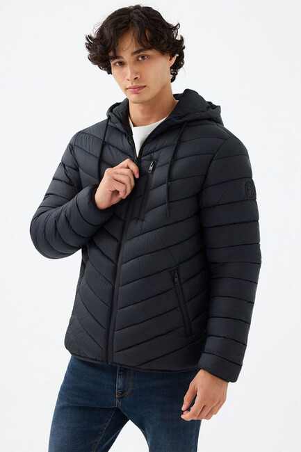 Erkek Kapüşonlu Mont LF2033231 Siyah (1)