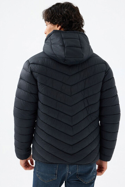 Erkek Kapüşonlu Mont LF2033231 Siyah - Thumbnail