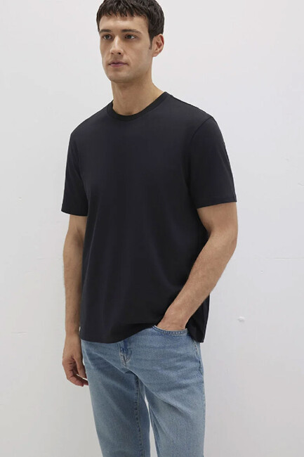 Erkek Kısa Kol Tshırt 066483-900 Siyah (2)