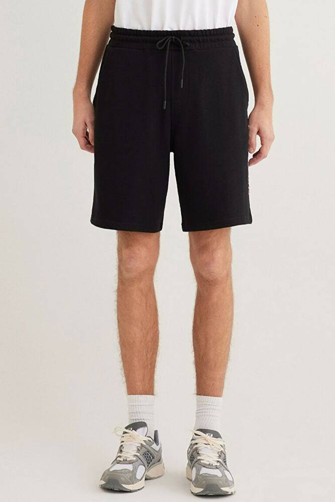 Erkek Mavi Baskılı Şort 0410225-900 Siyah 