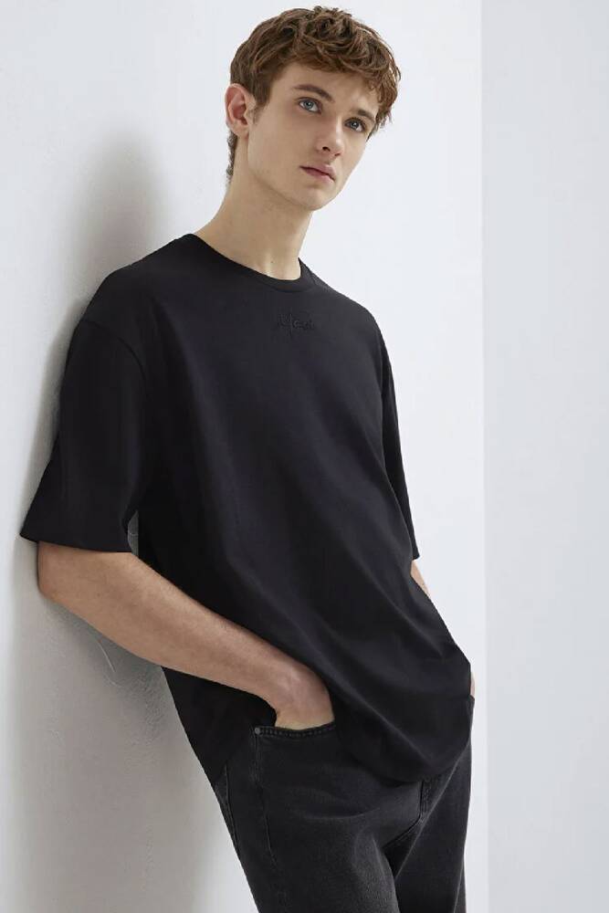 Erkek Mavi Nakışlı Tişört 0613130-900 Siyah 