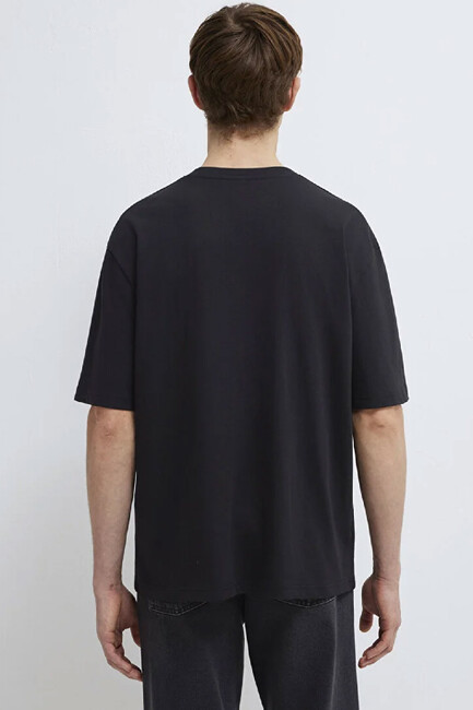 Erkek Mavi Nakışlı Tişört 0613130-900 Siyah - Thumbnail