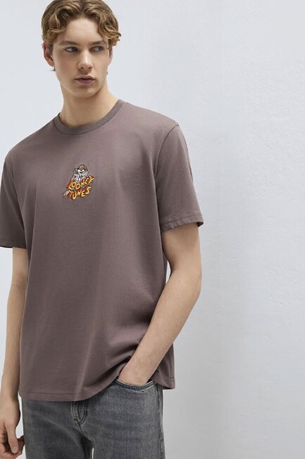 Erkek Tazmanya Canavarı Baskılı Tişört 0612657-86683 Kahve (1)