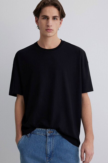 Erkek Tişört 066902-900 Siyah (1)