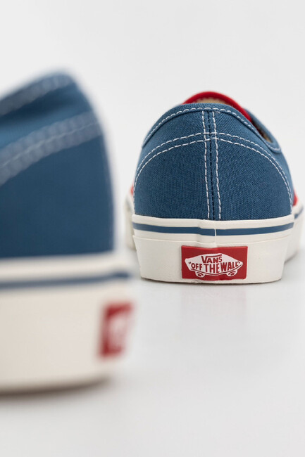 Kadın Authentic Ayakkabı VN000EHHIZQ1 Kırmızı - Thumbnail