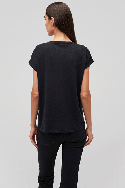 Kadın Basic Kısa Kol Tshırt 1600961-900 Siyah - Thumbnail