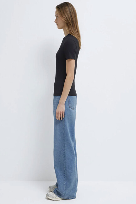 Kadın Basic Kısa Kol Tshırt 1600963-900 Siyah - Thumbnail