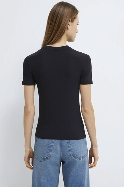 Kadın Basic Kısa Kol Tshırt 1600963-900 Siyah - Thumbnail