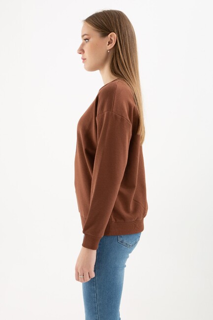 Kadın Bisiklet Yaka Baskılı Sweatshirt 22K0065K1 Kahverengi (2)