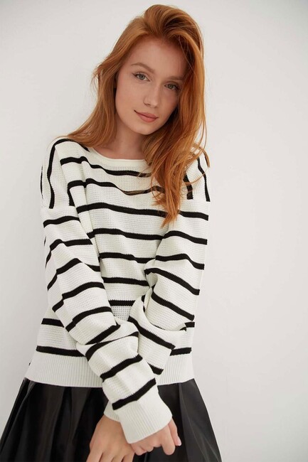 Kadın Çizgili Kazak 25K0477K1 Ekru - Thumbnail