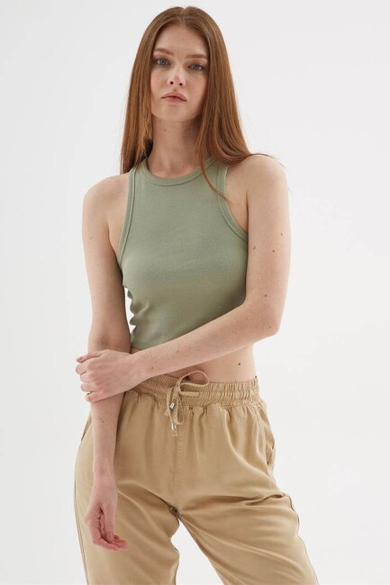 Kadın Crop Atlet 25Y0033K1 Haki (1)