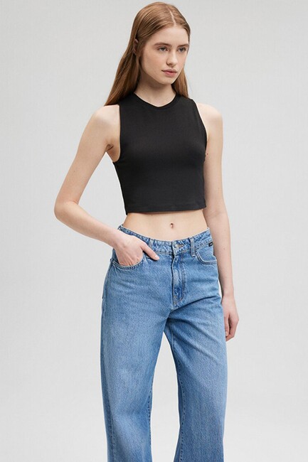 Kadın Crop Top 1610786-900 Siyah (1)