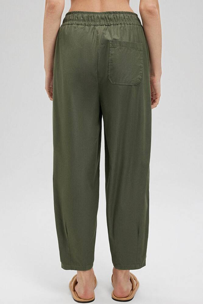 Kadın Dokuma Pantolon 1010425-71559 Yeşil 