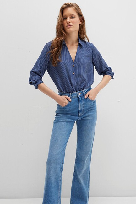 Kadın Düğme Detaylı Bluz 122400-80736 Lacivert (1)