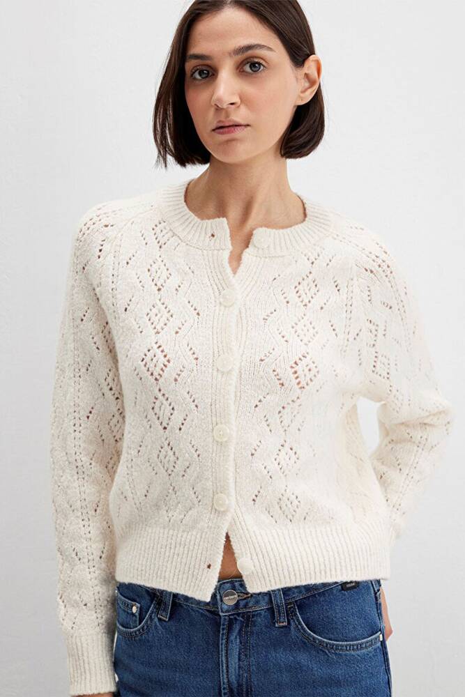 Kadın Düğmeli Kısa Hırka 1710812-70057 Ekru 