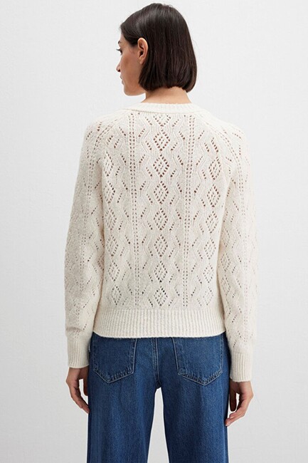 Kadın Düğmeli Kısa Hırka 1710812-70057 Ekru - Thumbnail