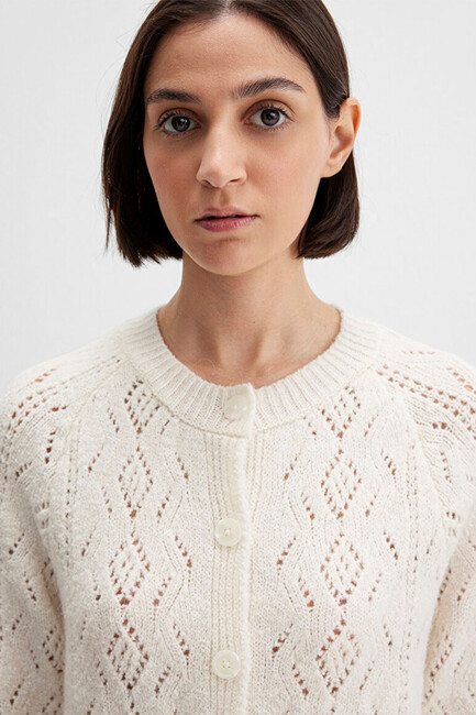 Kadın Düğmeli Kısa Hırka 1710812-70057 Ekru - Thumbnail