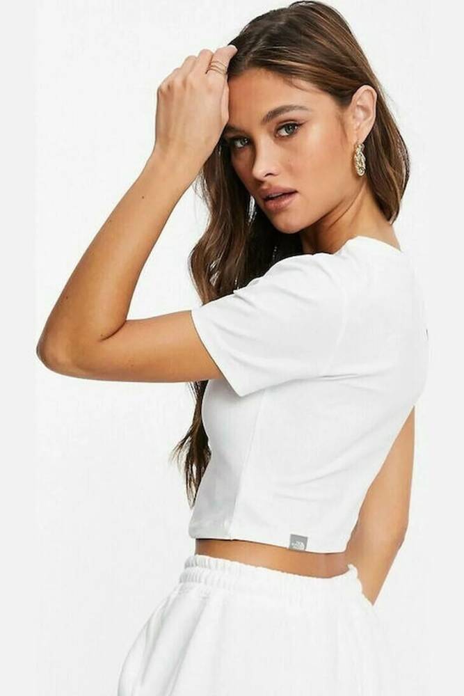 Kadın Ess Cropped Tişört NF0A55AOFN41 Beyaz 