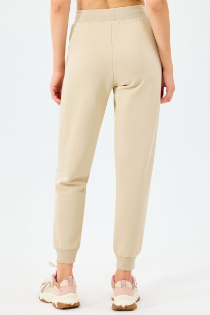 Kadın Ess Jogger Eşofman Altı S2610002-1550 Bej (1)