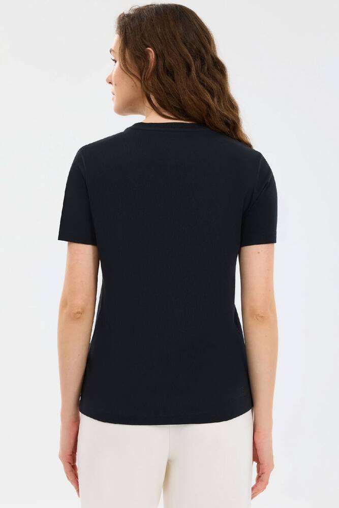 Kadın Essential Crewneck Tişört S2510029-3817 Siyah 