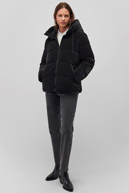 Kadın Kapüşonlu Ceket 1110043-900 Siyah (1)
