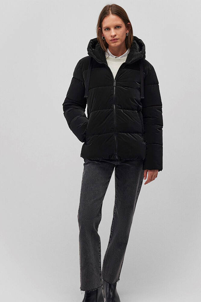 Kadın Kapüşonlu Ceket 1110043-900 Siyah 