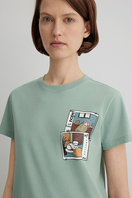 Kadın Kedi Baskılı Tişört 1613200-71787 Yeşil - Thumbnail