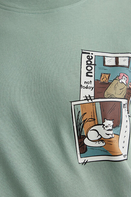 Kadın Kedi Baskılı Tişört 1613200-71787 Yeşil - Thumbnail