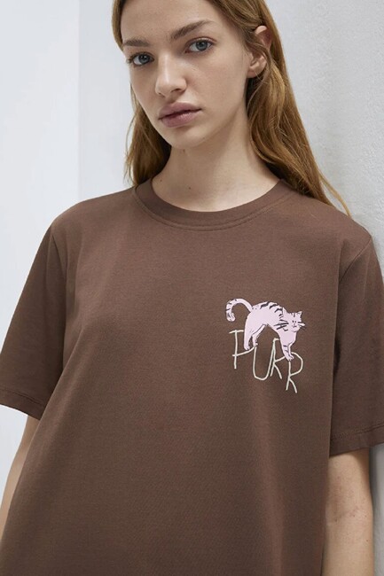 Kadın Kedi Baskılı Tişört 1613726-81959 Kahve (1)