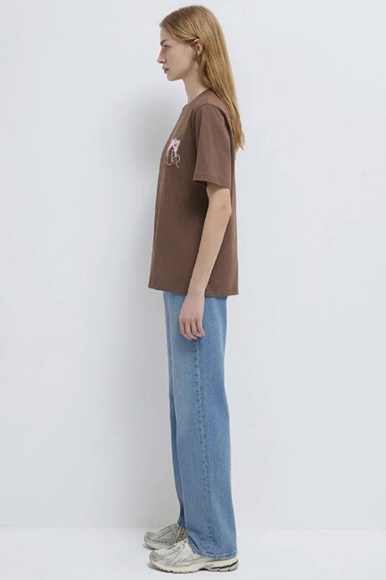 Kadın Kedi Baskılı Tişört 1613726-81959 Kahve - Thumbnail