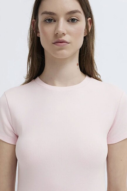 Kadın Kısa Kollu Basic Tişört 1614180-89200 Pembe - Thumbnail