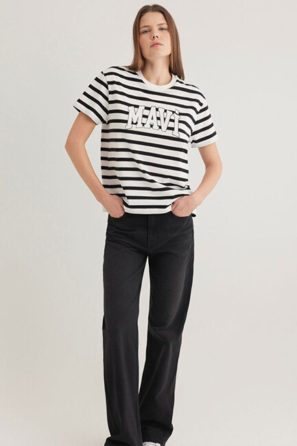 Kadın Kısa Kollu Logo Tişört 1611360-84041 Siyah (1)