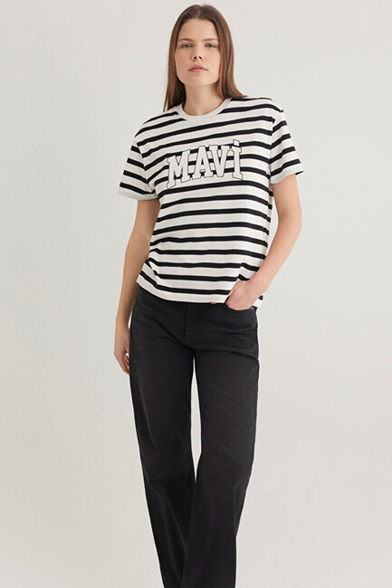 Kadın Kısa Kollu Logo Tişört 1611360-84041 Siyah (3)