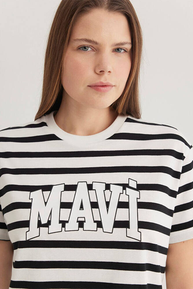 Kadın Kısa Kollu Logo Tişört 1611360-84041 Siyah 