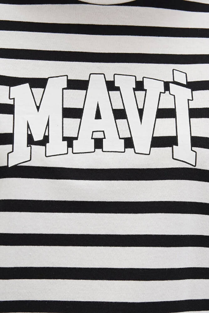 Kadın Kısa Kollu Logo Tişört 1611360-84041 Siyah 