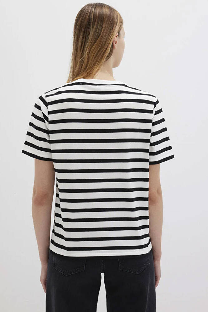 Kadın Kısa Kollu Logo Tişört 1611360-84041 Siyah 