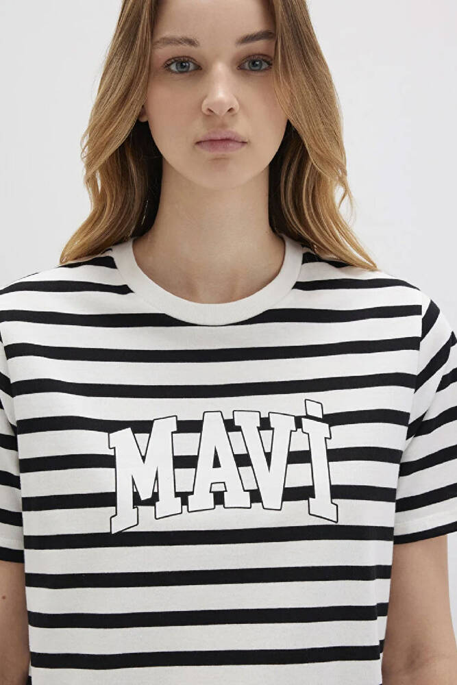 Kadın Kısa Kollu Logo Tişört 1611360-84041 Siyah 