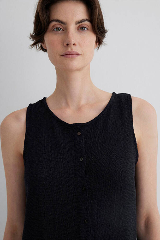 Kadın Kolsuz Gömlek 1210710-900 Siyah 