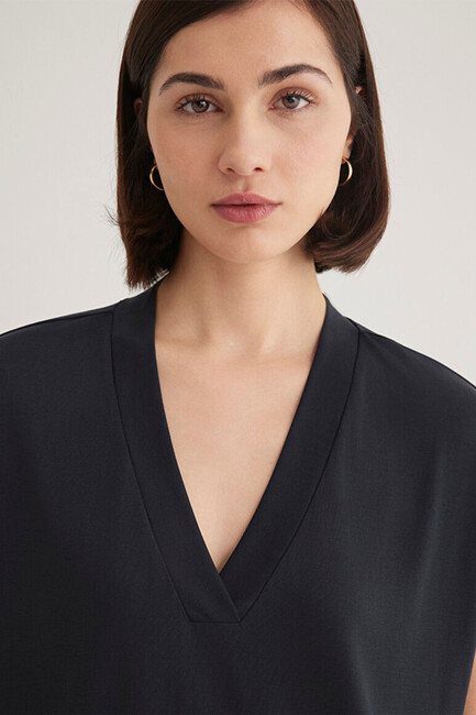 Kadın Kolsuz Penye Üst 1612250-900 Siyah - Thumbnail