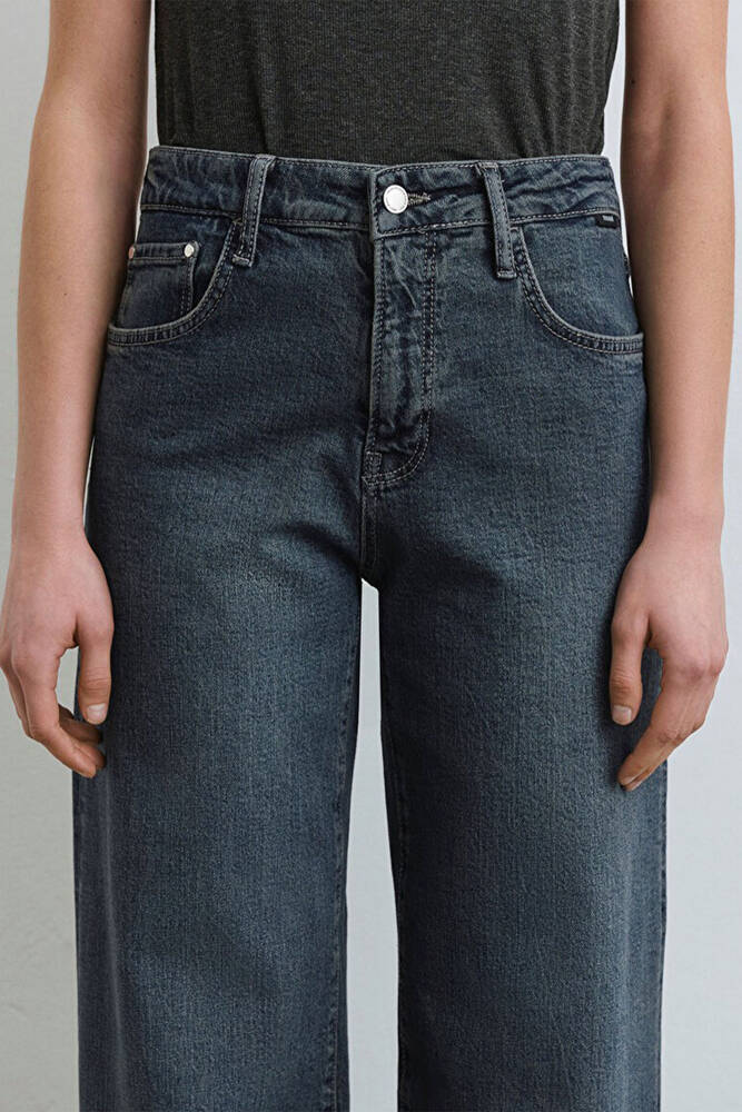 Kadın Leila Mavi Premium Jean Pantolon 1010600-89936 Lacivert 