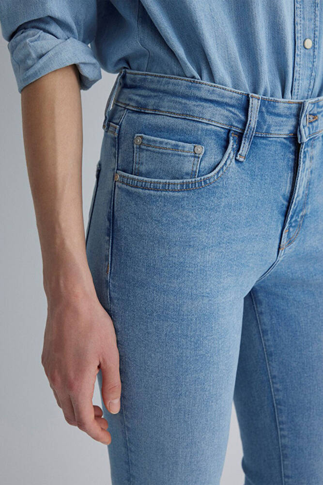 Kadın Molly LT Premium Blue Jean Pantolon 1013689190 Mavi 