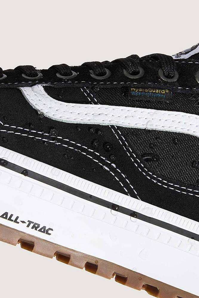 Kadın Old Skool Waterproof Insulated Ayakkabı VN000DAZBA21 Siyah 