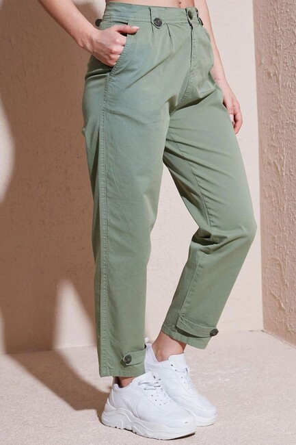 Kadın Paçası Düğme Detaylı Pantolon 25Y0312K1 Haki (2)