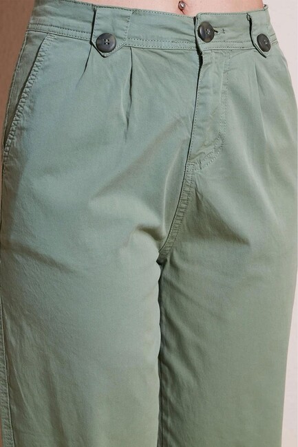 Kadın Paçası Düğme Detaylı Pantolon 25Y0312K1 Haki - Thumbnail