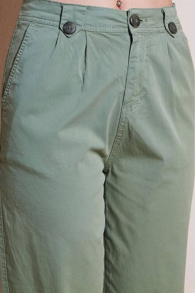 Kadın Paçası Düğme Detaylı Pantolon 25Y0312K1 Haki 