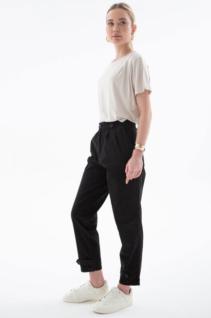 Kadın Paçası Düğme Detaylı Pantolon 25Y0312K1 Siyah (1)