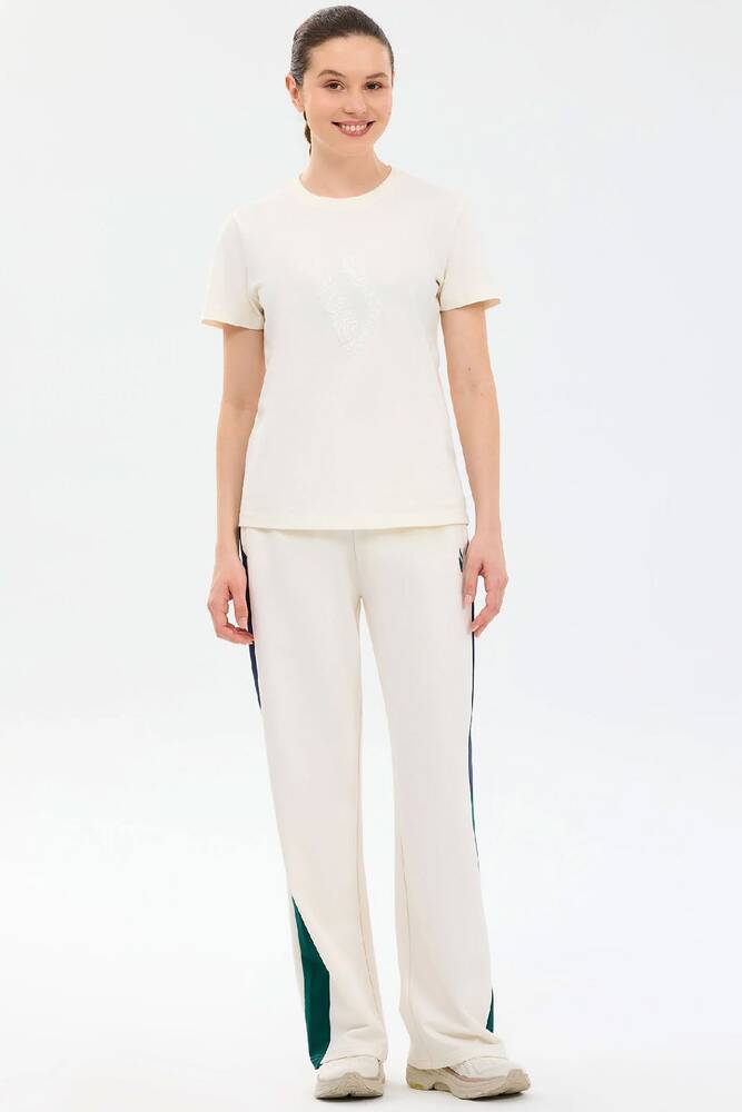 Kadın Regular Fit Graphic Tişört S2610057-3855 Beyaz 