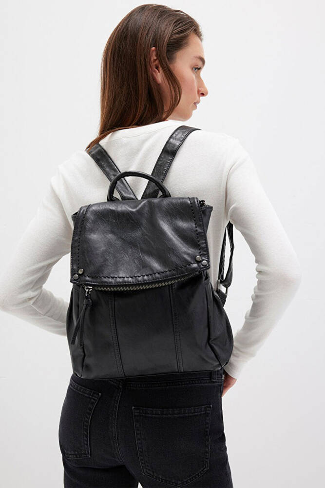 Kadın Sırt Çantası 1912152-900 Siyah 